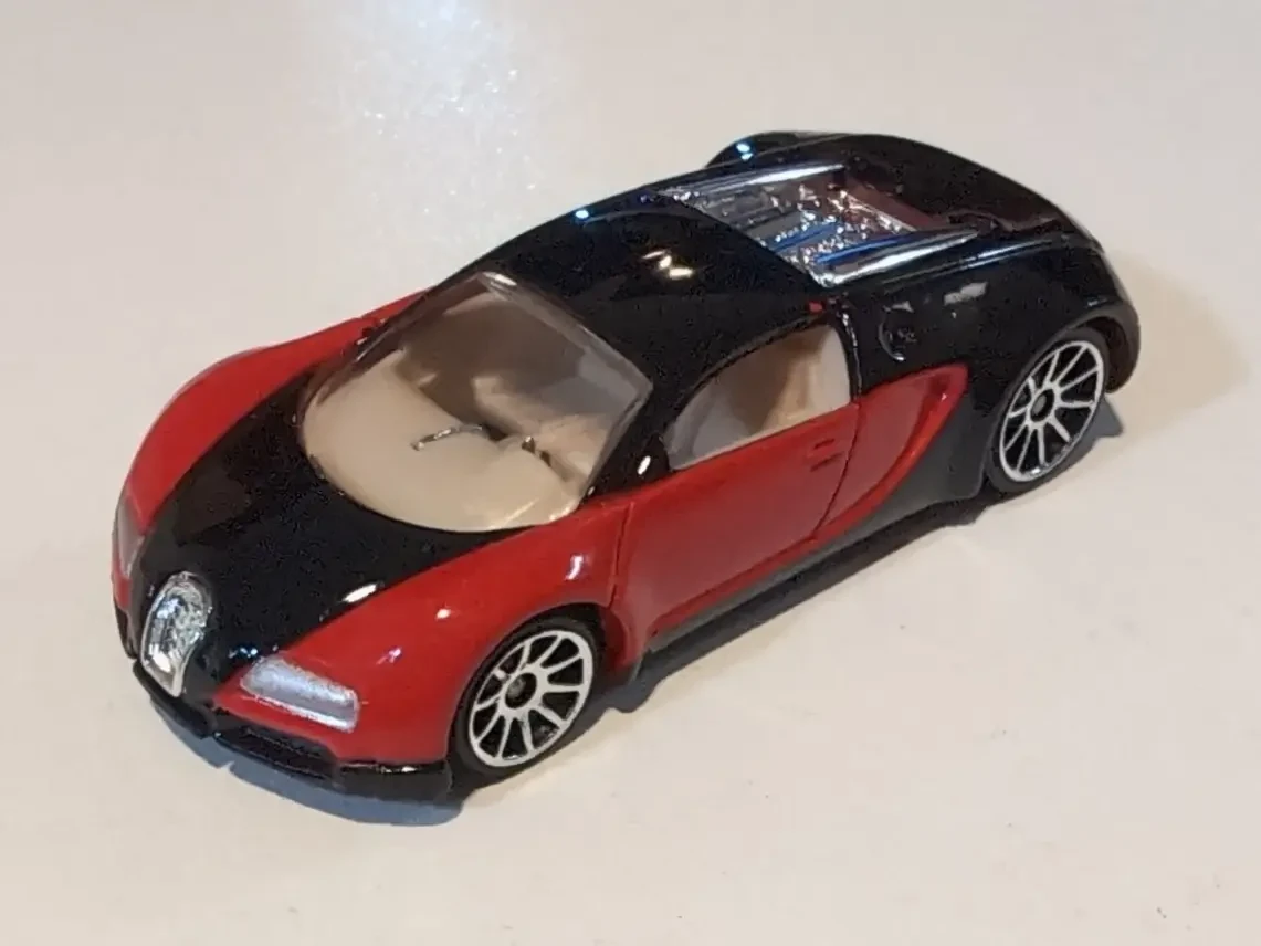 2003 Bugatti Veyron Red: No Package: Image 2