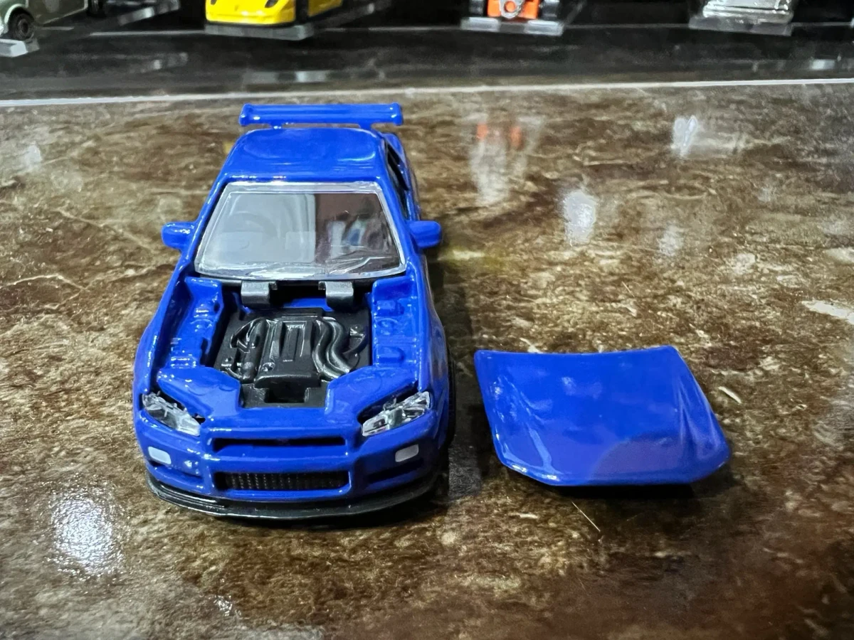 2026 Isuzu NPR & Nissan Skyline GT-R (R34) Blue: No Package: Image 6