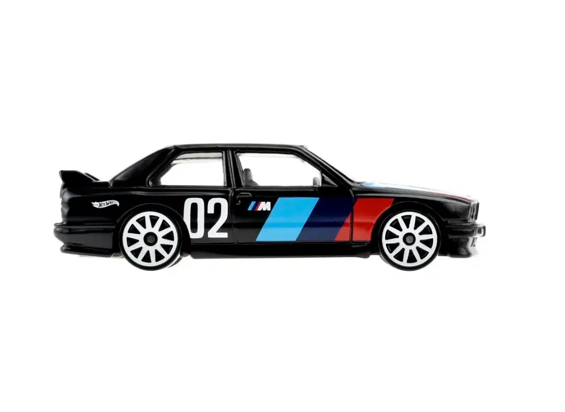 2022 92 BMW M3 Black: No Package: Image 3