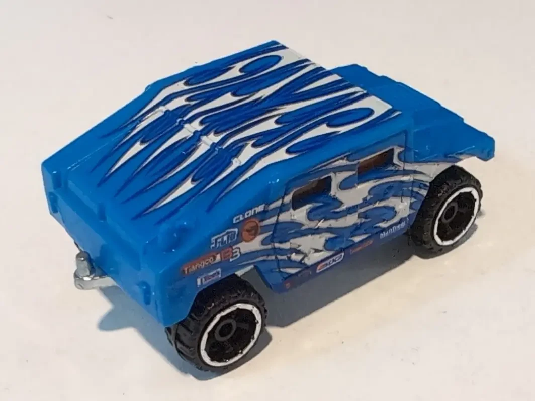 2019 Humvee Blue: No Package: Image 3