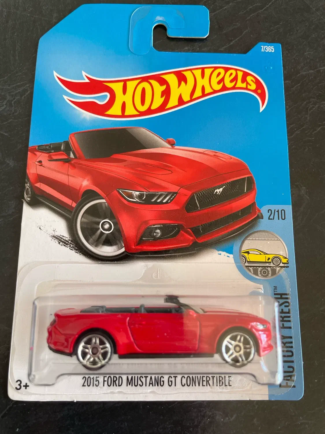 2017 2015 Ford Mustang GT Convertible Red: Long (INT): Image 3