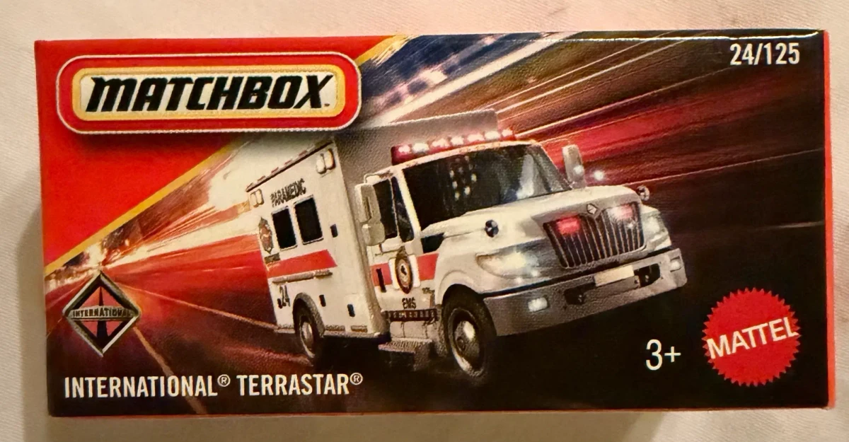 2025 International Terrastar White: Box: Image 8
