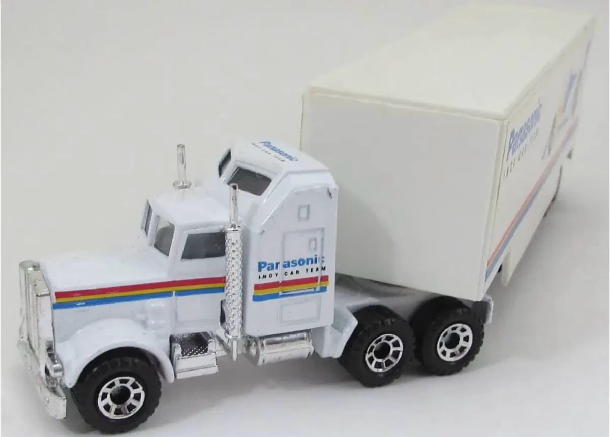 1992 Kenworth Box Truck Panasonic White: No Package: Image 3