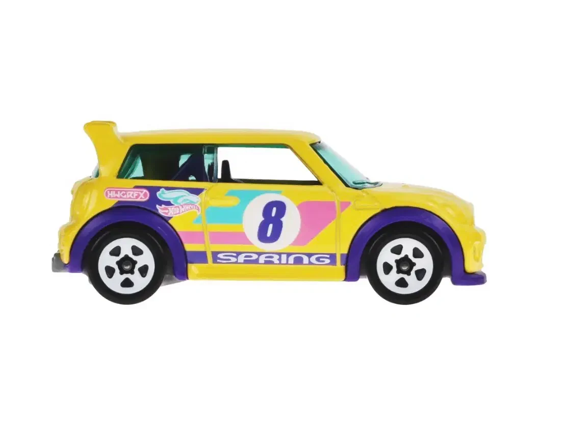 2024 MINI Cooper S Challenge Yellow: No Package: Image 4