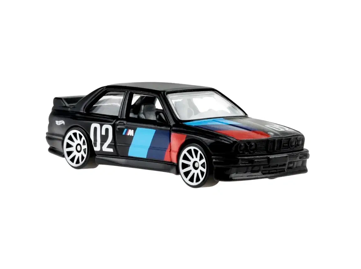 2022 92 BMW M3 Black: No Package: Image 2