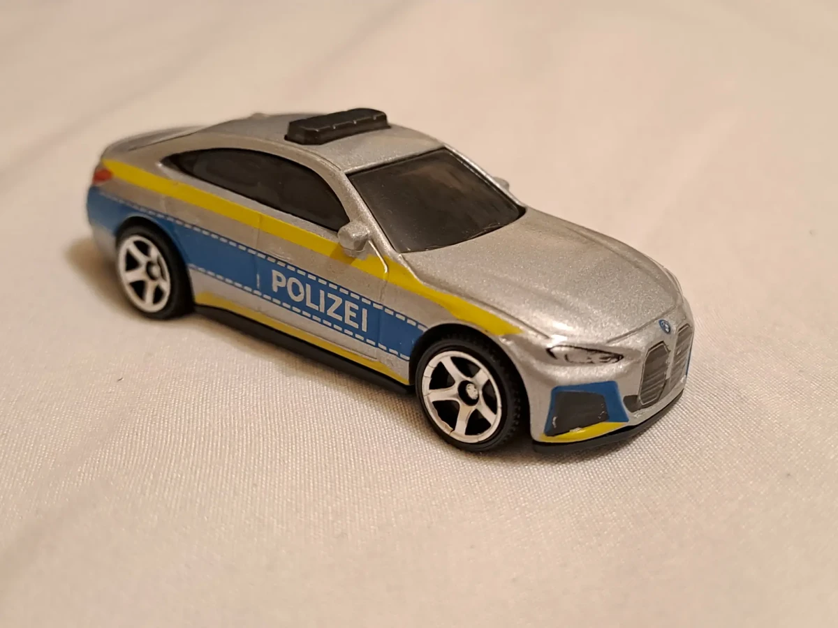 2025 2023 BMW i4 Police Sedan Silver: No Package: Image 5