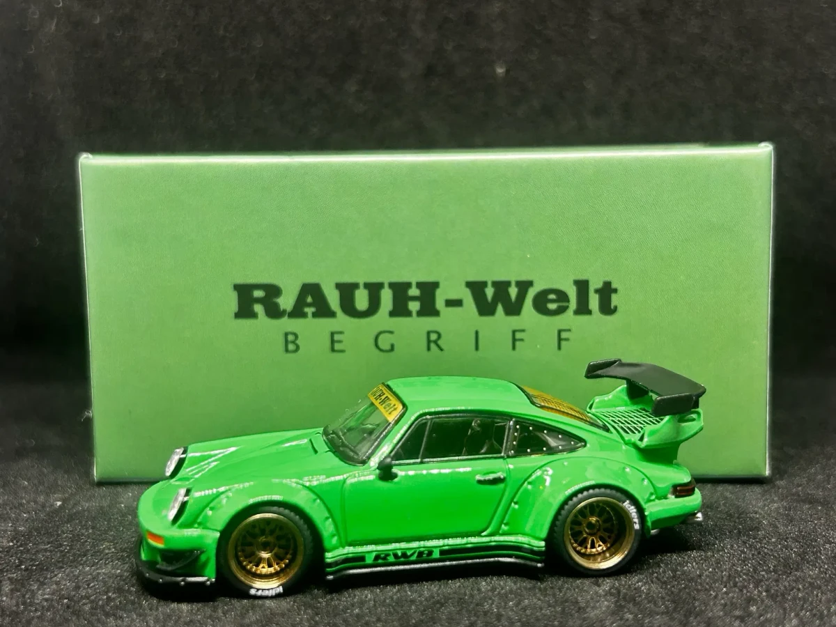 2026 RWB 930 Green: No Package: Image 3