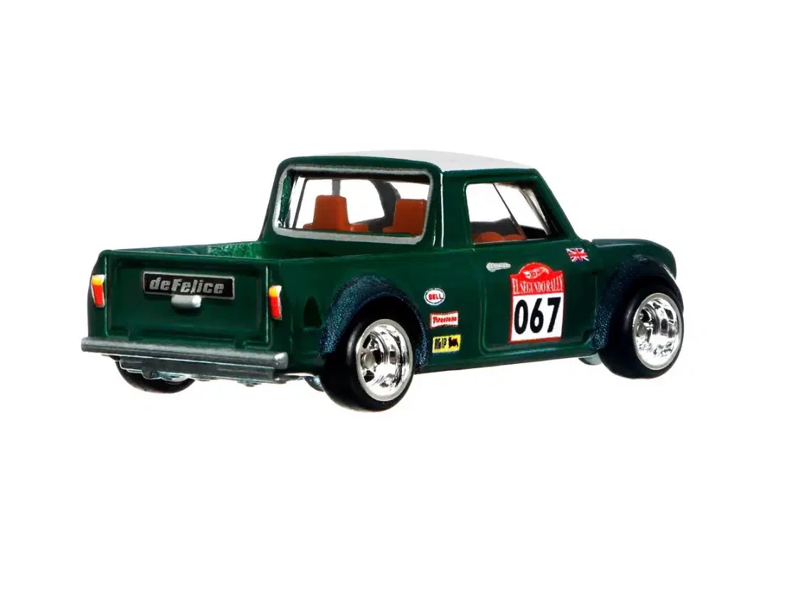 2025 Morris Mini & '67 Austin Mini Pickup Red: No Package: Image 8