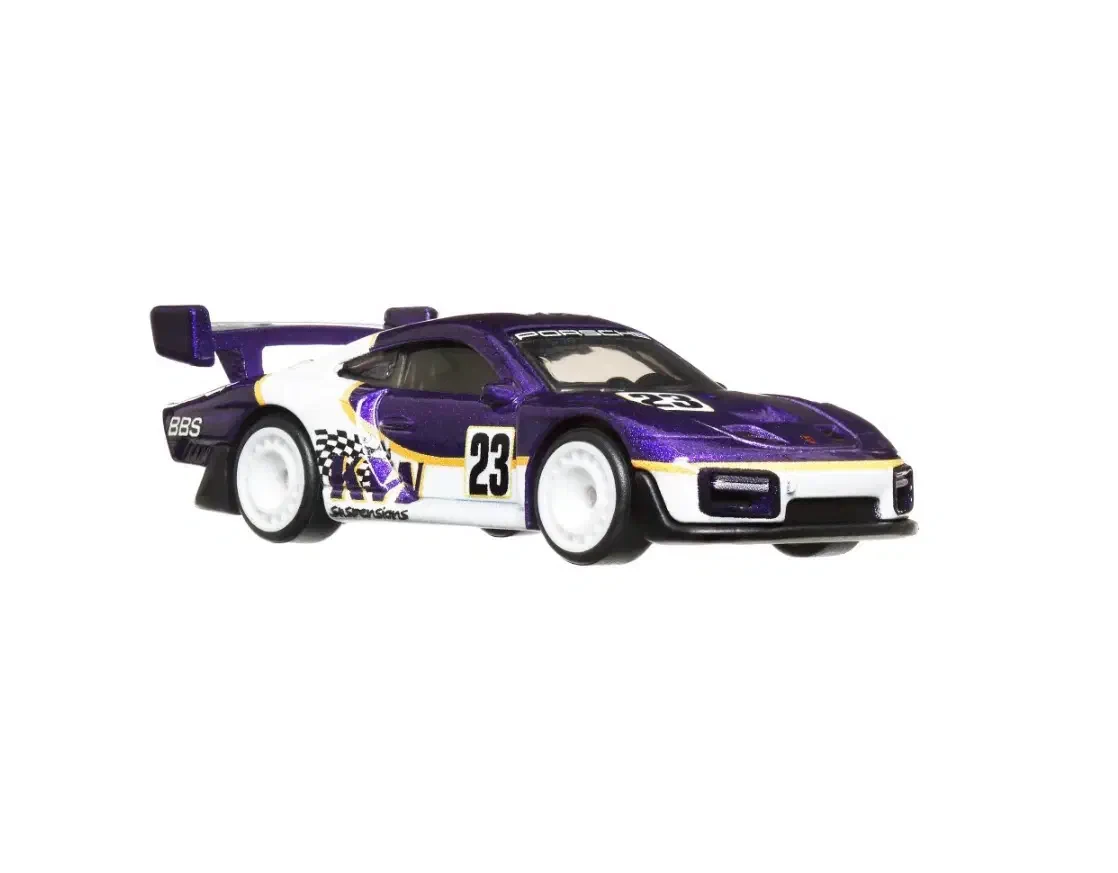 2023 Porsche 935 White: No Package: Image 5