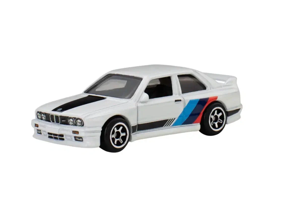 2025 1992 BMW M3 White: No Package: Image 6