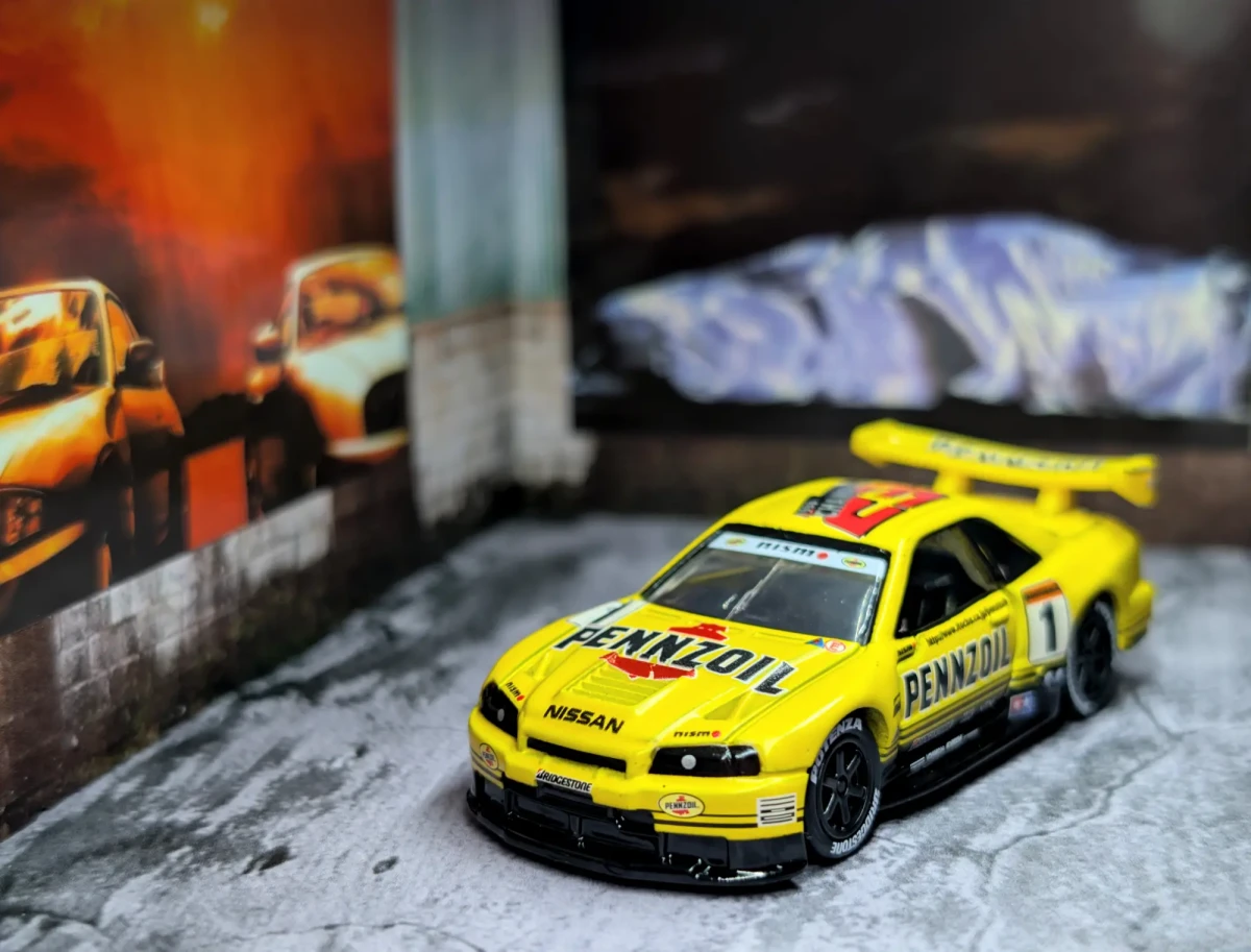 2025 Pennzoil Nismo GT-R Yellow: No Package: Image 2