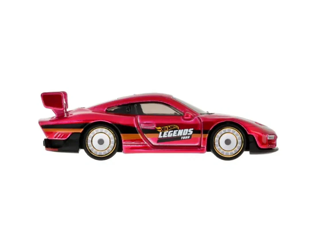 2025 Porsche 935 Pink: No Package: Image 4
