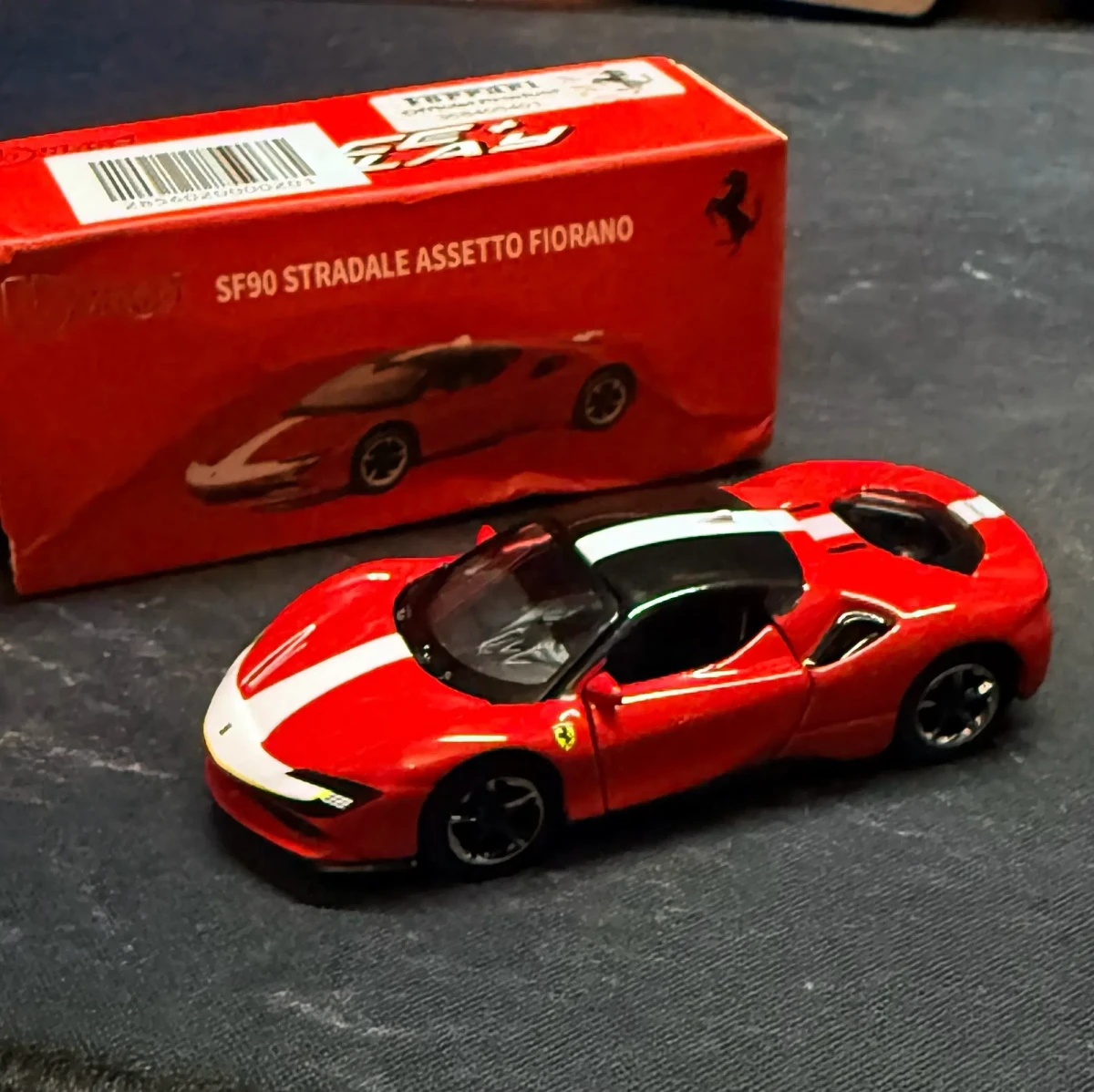 2026 Ferrari SF90 Stradale Assetto Fiorano Red: Box: Image 2