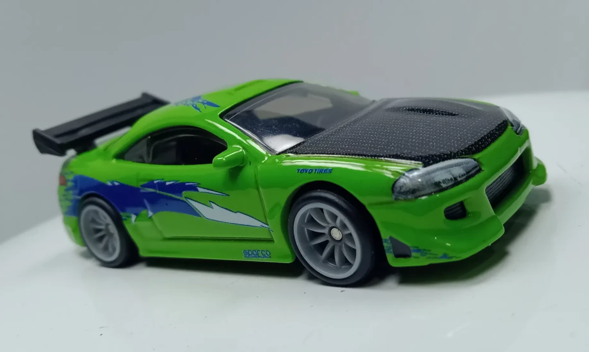 2021 Mitsubishi Eclipse Green: No Package: Image 3