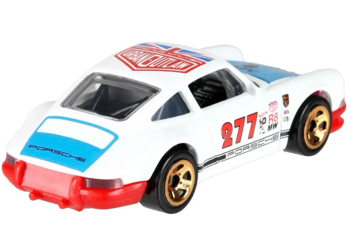 2018 71 Porsche 911 White: No Package: Image 4
