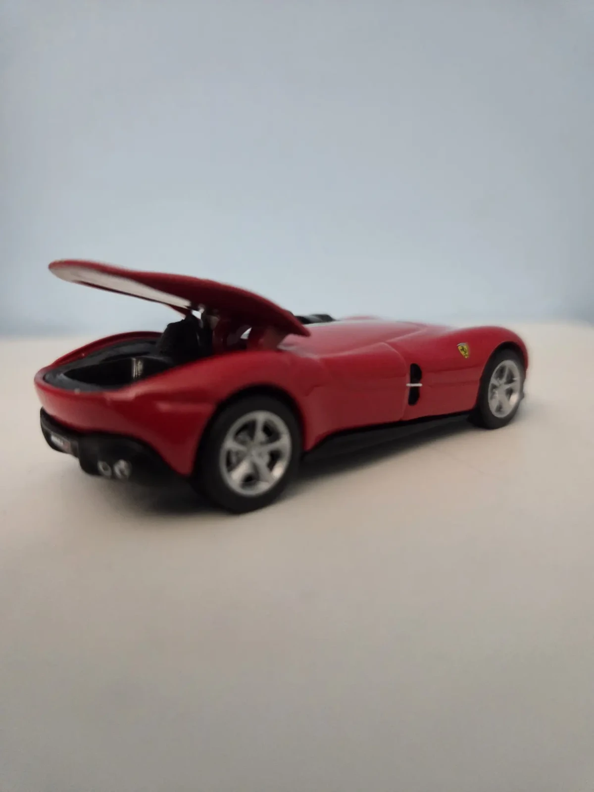2026 Ferrari Monza SP1 Red: No Package: Image 2