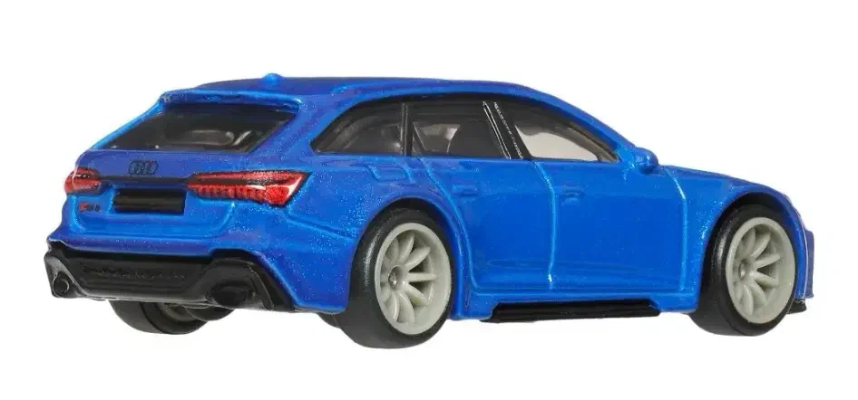 2026 Audi RS6 Avant Blue: No Package: Image 5