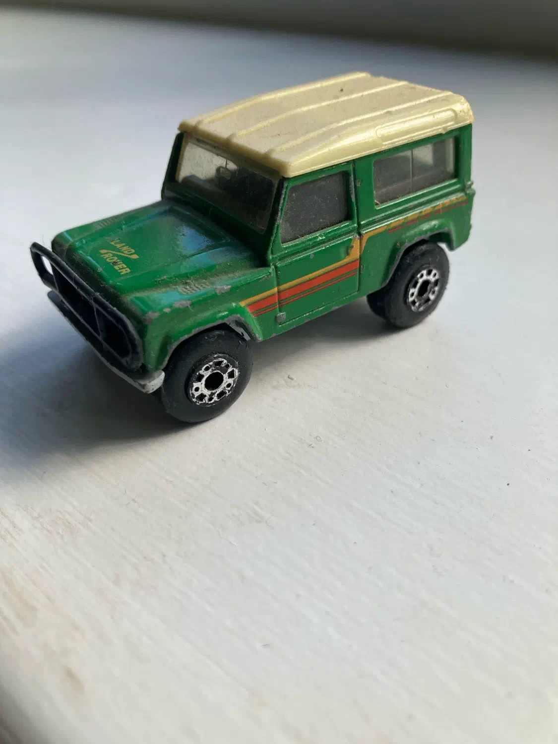 1990 Land Rover Ninety Green: No Package: Image 2