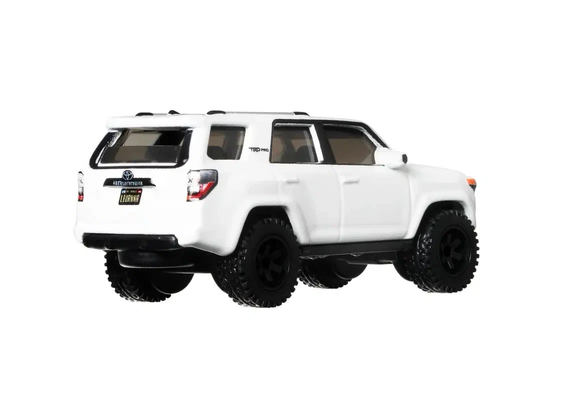 2021 18 Toyota 4Runner White: No Package: Image 5