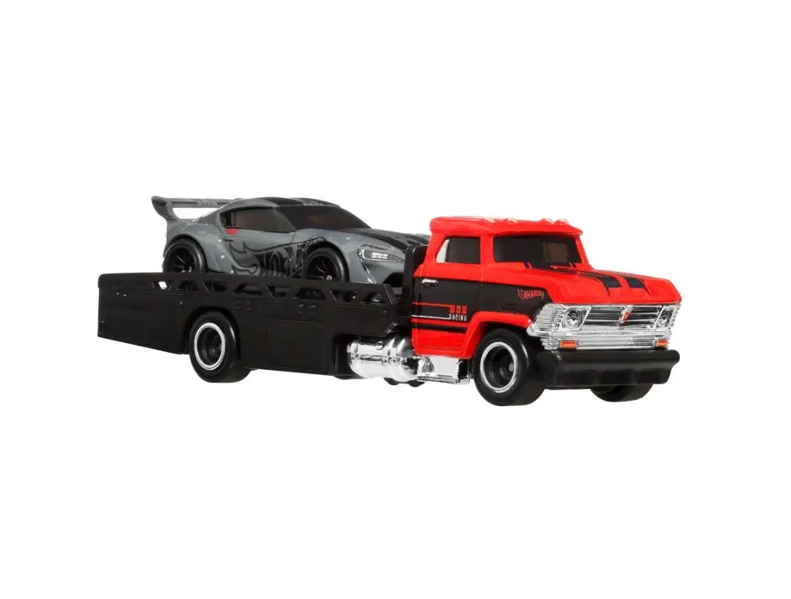 2025 Horizon Hauler Red: No Package: Image 3