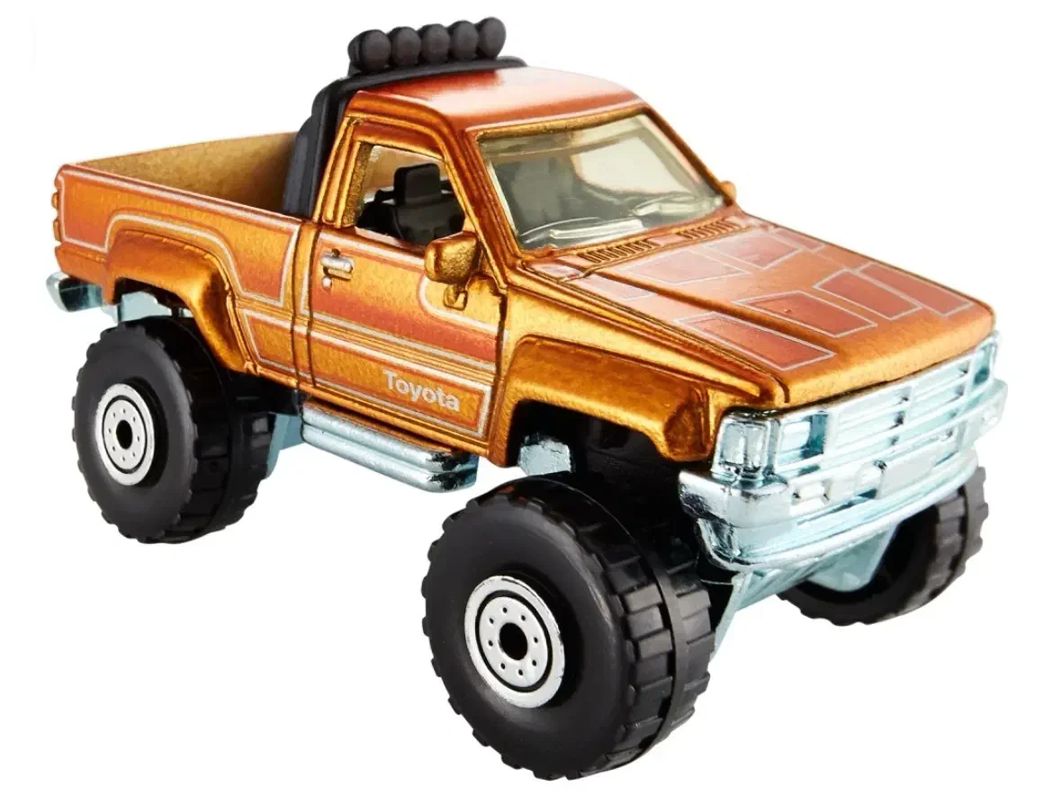 2014 1987 Toyota Pickup Orange: No Package: Image 4