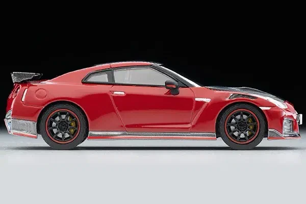 2023 Nissan GT-R Nismo Special Edition 2022 model Red: No Package: Image 5