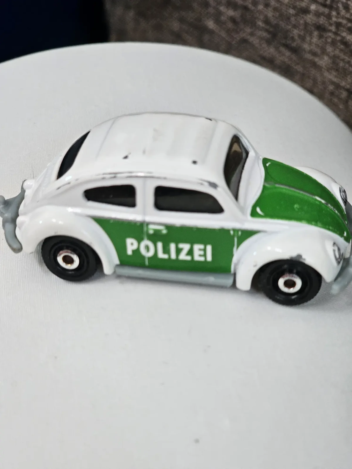 2023 62 Volkswagen Beetle White: No Package: Image 2