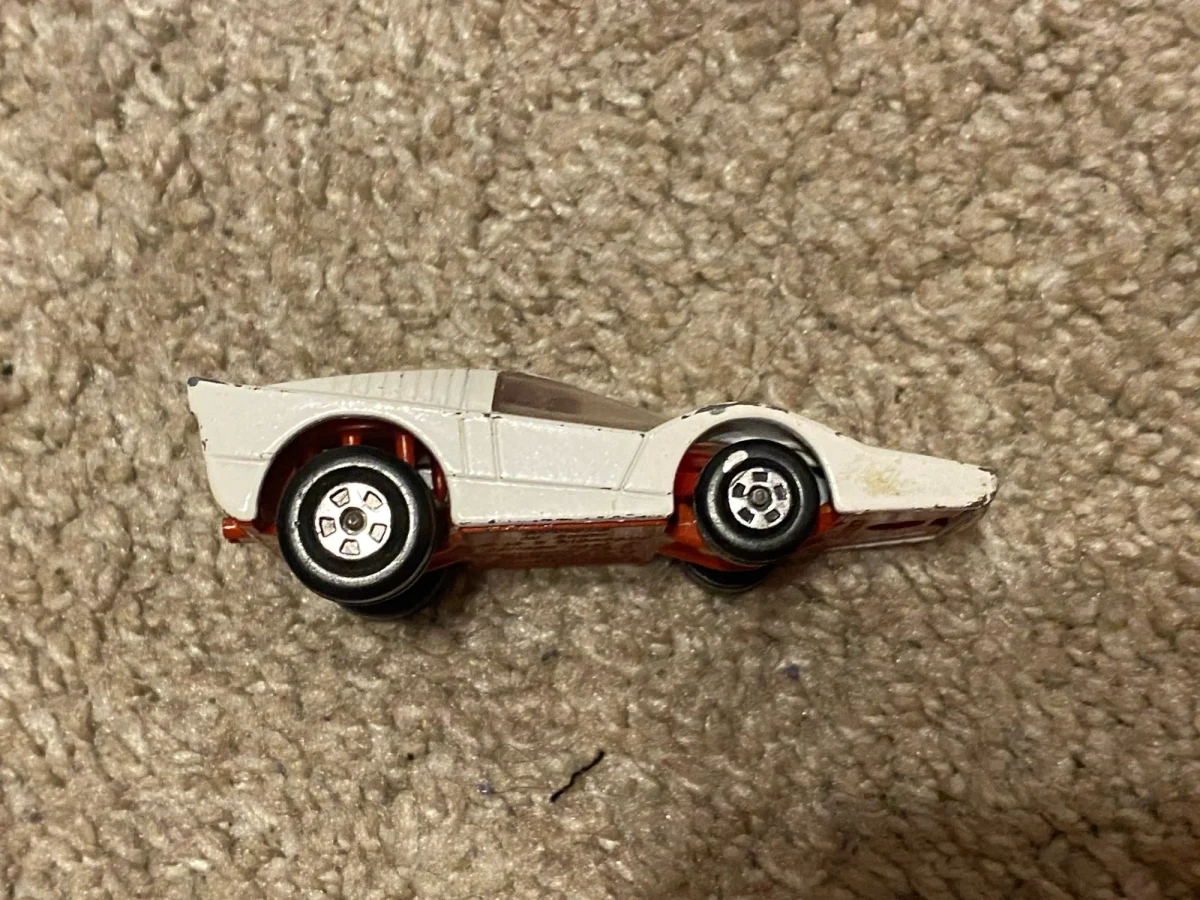 1975 Fandango White: No Package: Image 3