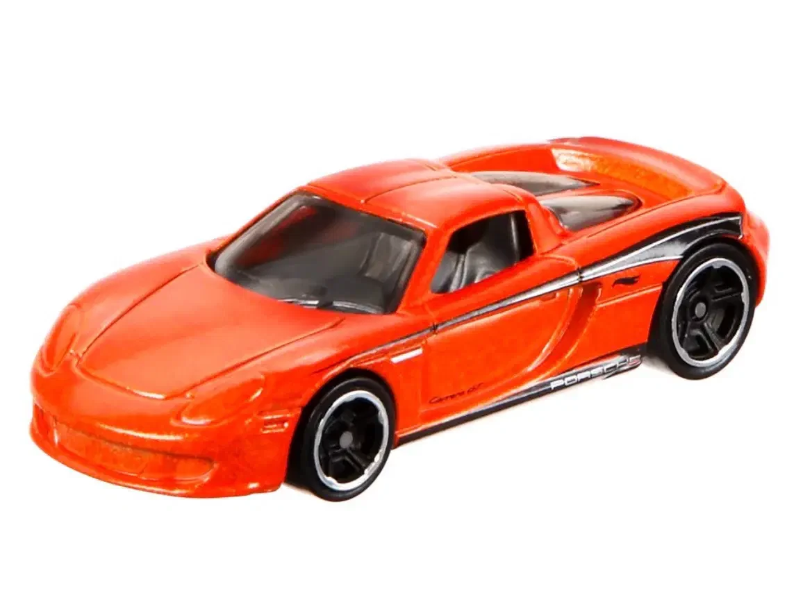 2015 Porsche Carrera GT Orange: No Package: Image 2