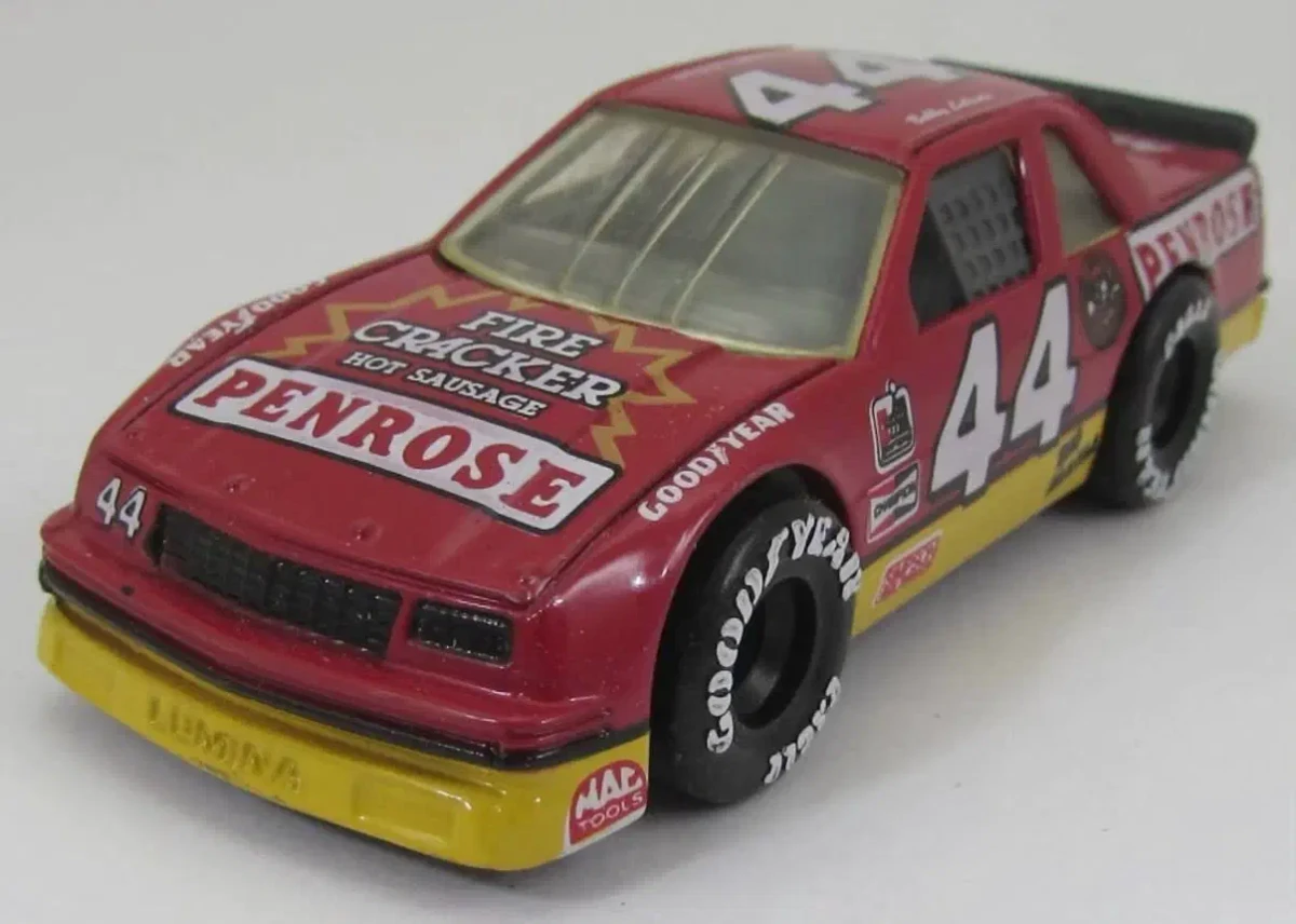 1992 Chevrolet Lumina Penrose #44 Red: No Package: Image 2