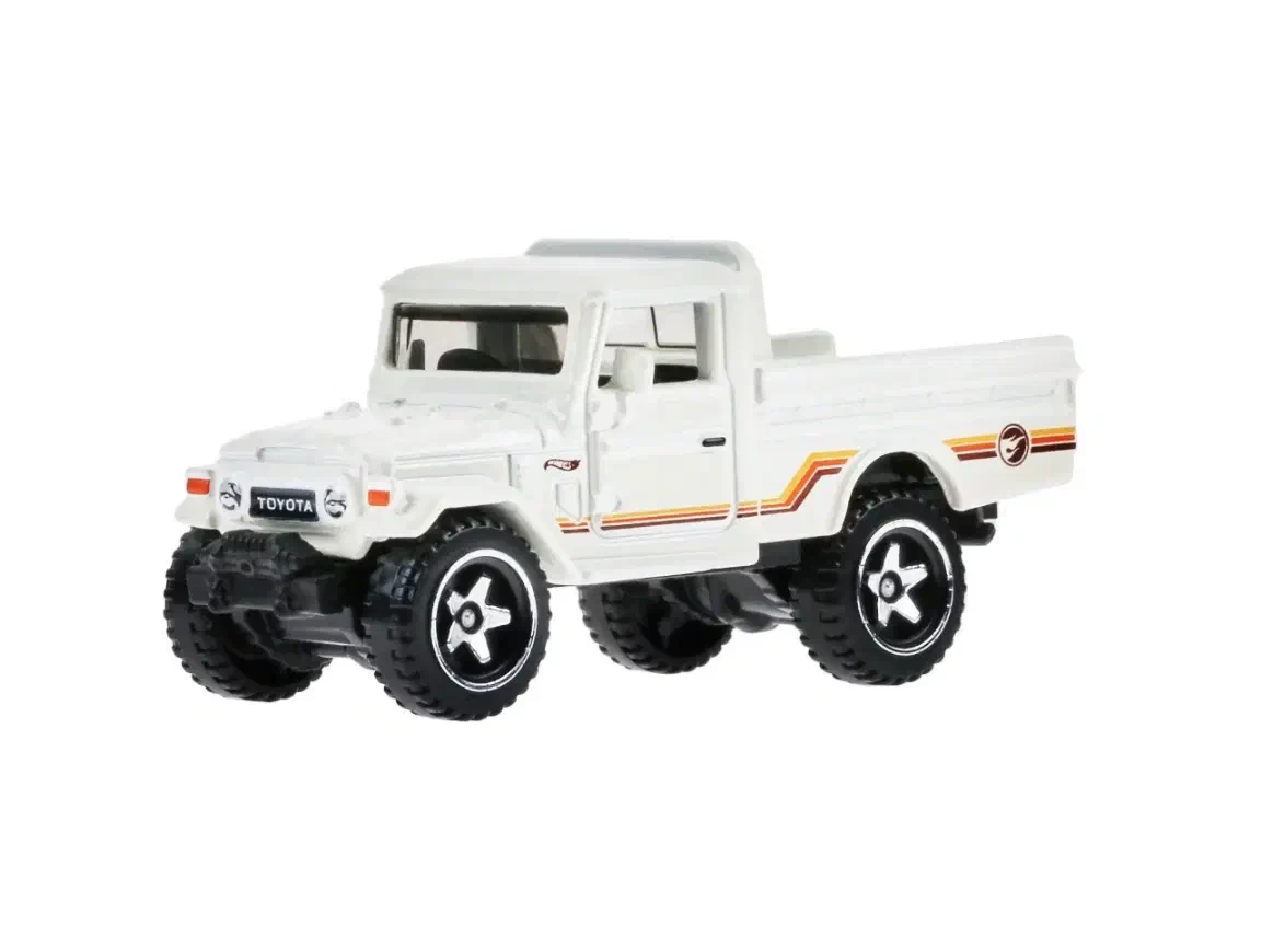 2023 Toyota Land Cruiser White: No Package: Image 4
