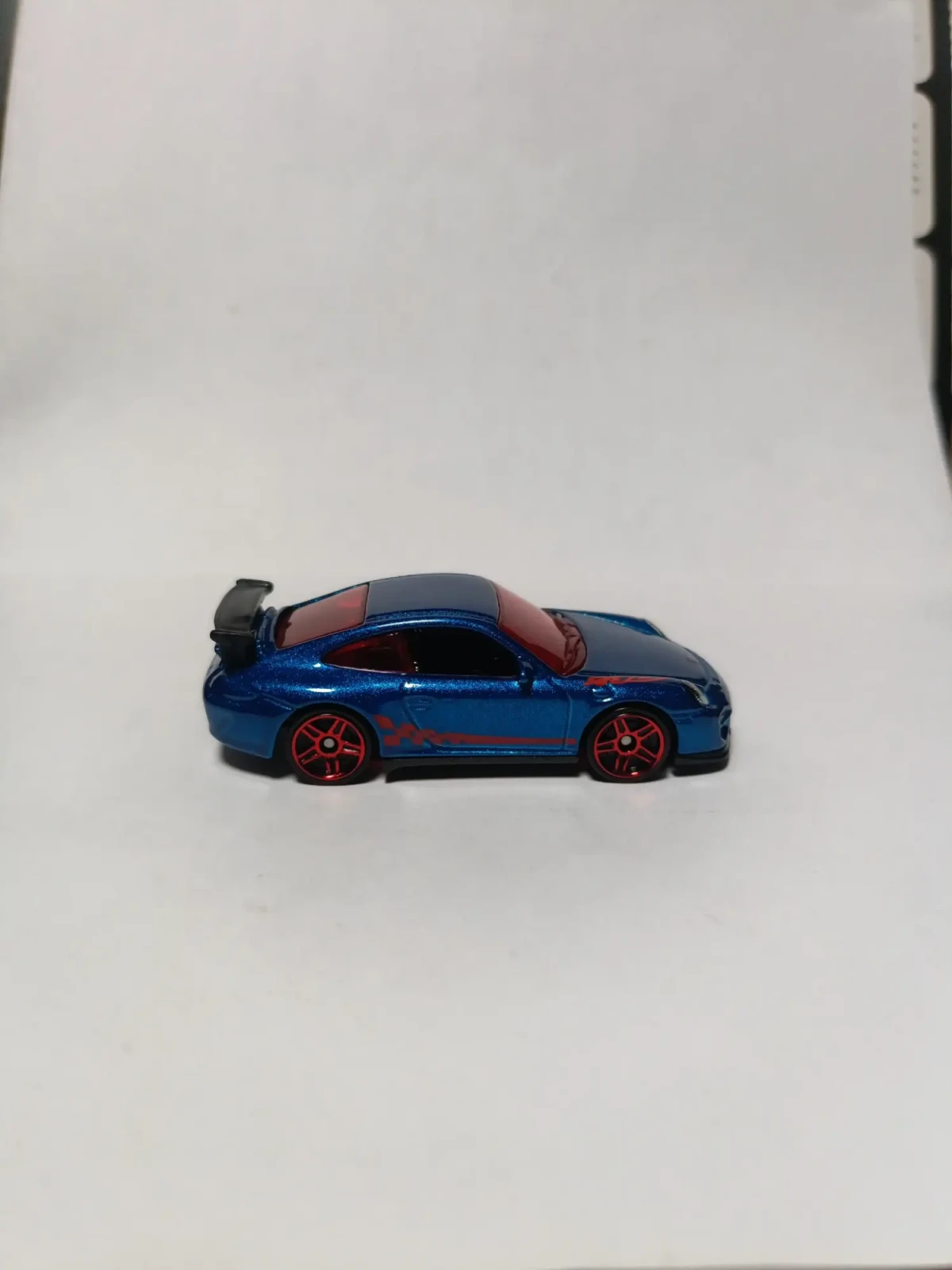 2011 Porsche 911 GT3 RS Blue: No Package: Image 2