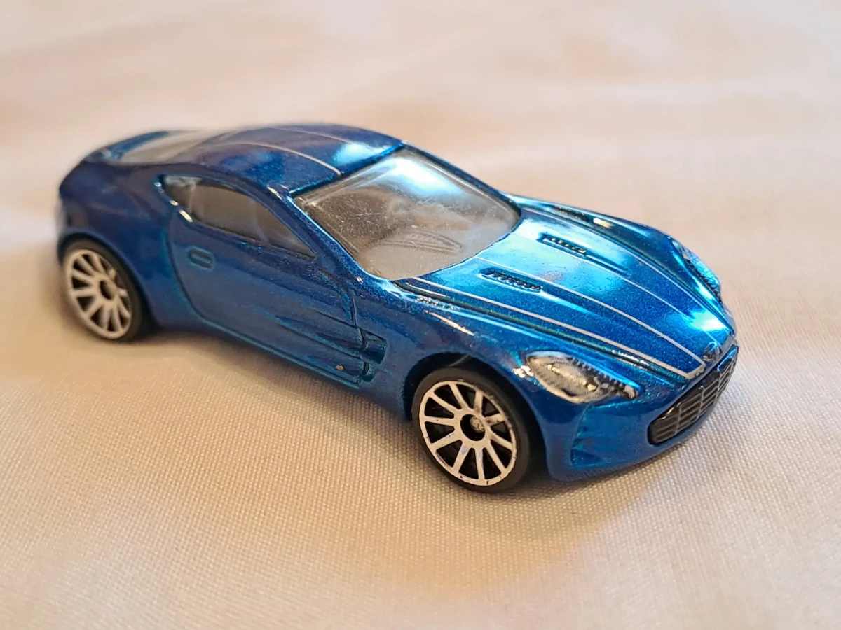 2017 Aston Martin One-77 Blue: No Package: Image 3