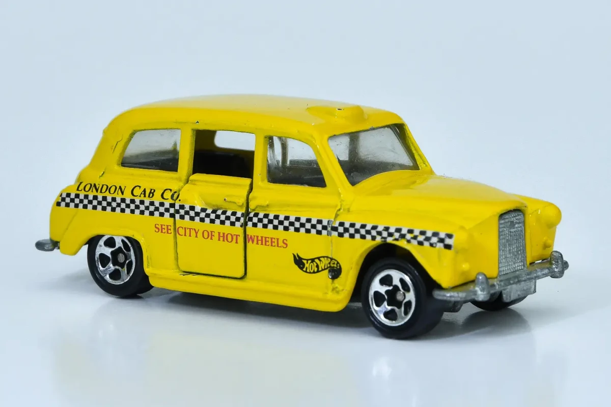 1997 London Taxi Yellow: No Package: Image 2