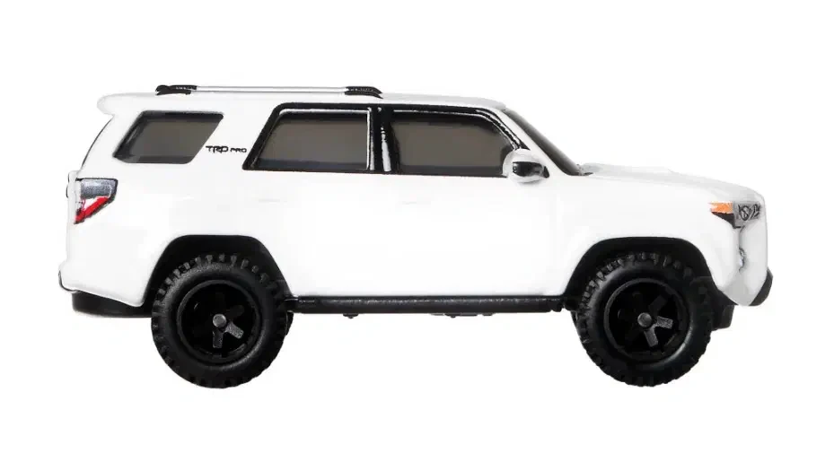 2025 18 Toyota 4Runner White: No Package: Image 3