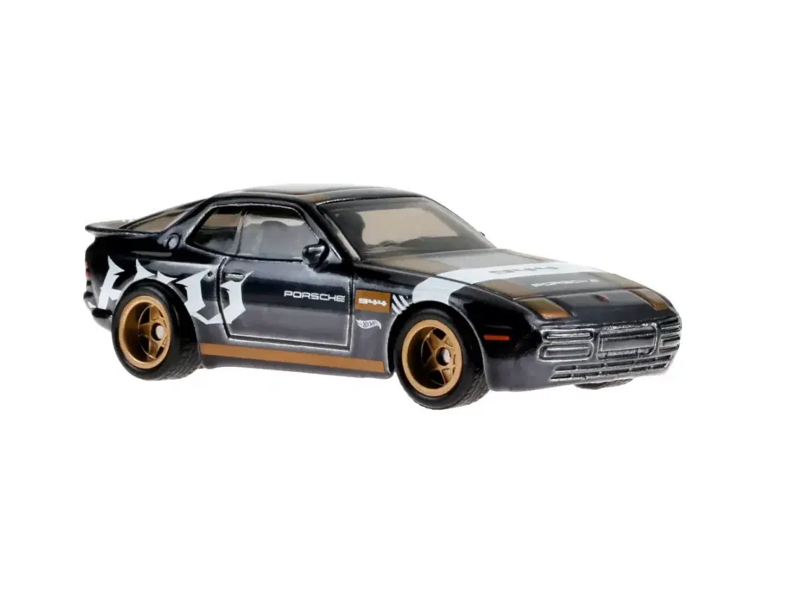 2025 89 Porsche 944 Turbo Black: No Package: Image 3