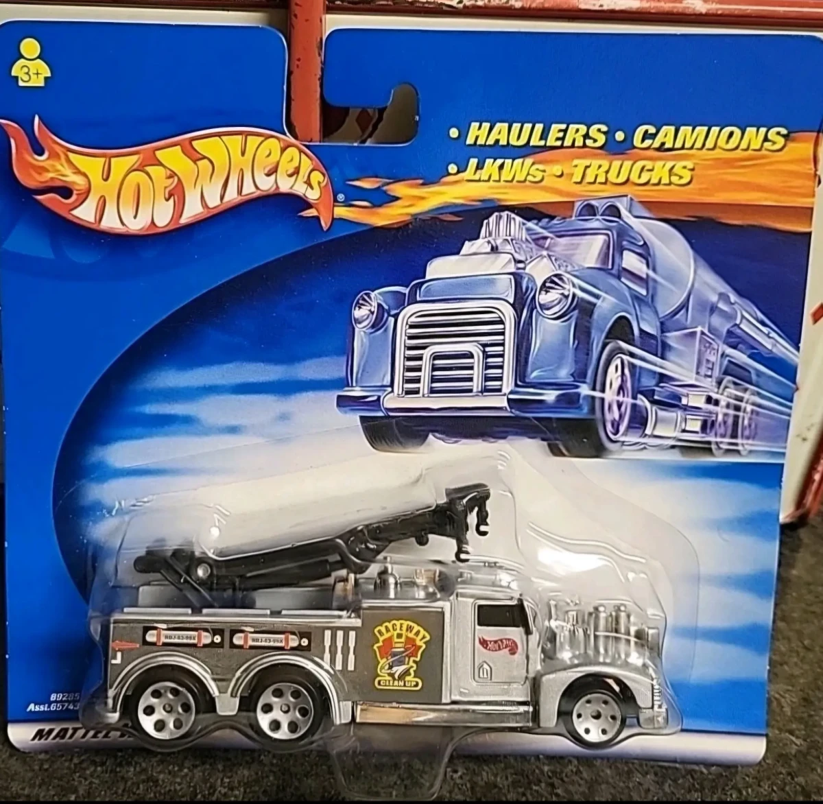 2001 Hot Rod Crane Truck Silver: Long (US): Image 5