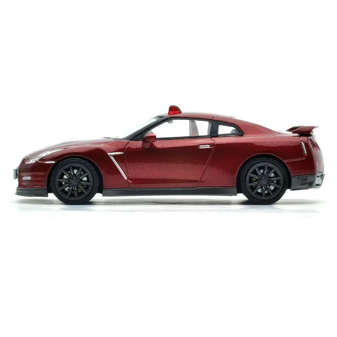 2016 Dangerous Detective 01 Nissan GT-R 2014 (Red) Ruby Red: No Package: Image 5