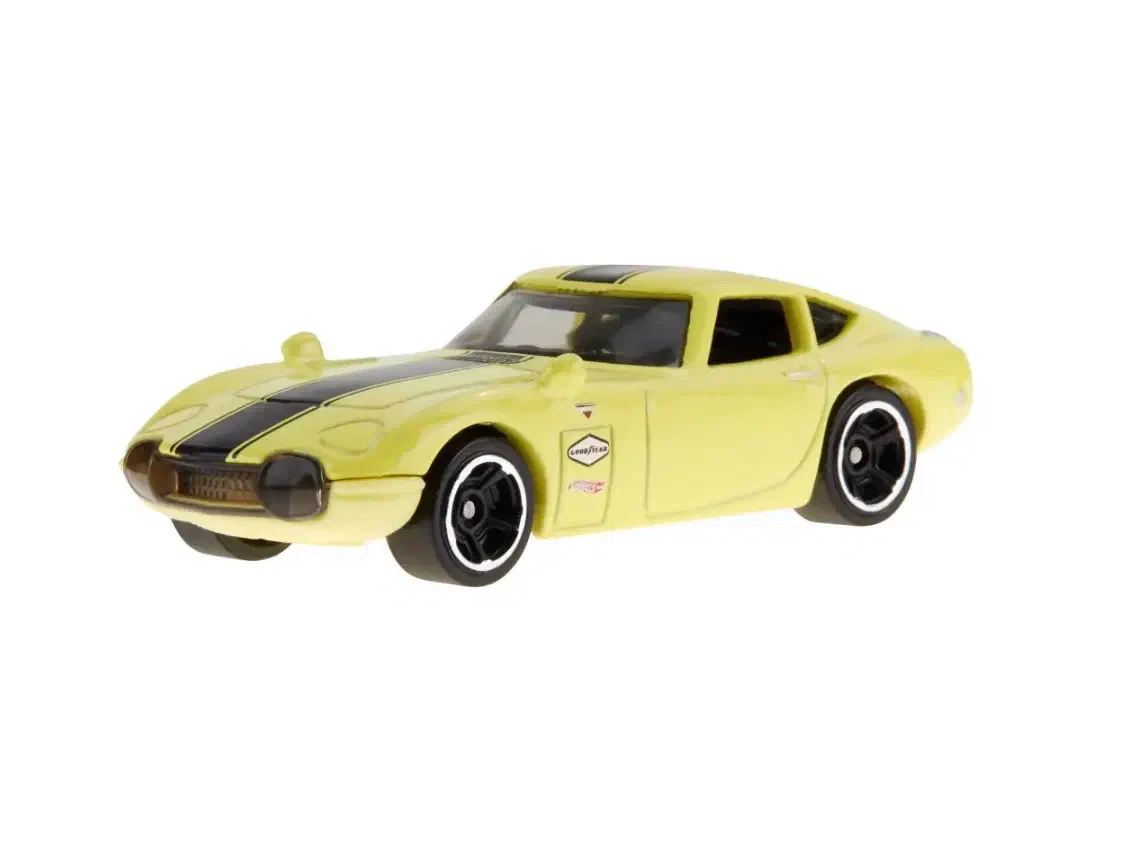 2023 Toyota 2000 GT Yellow: No Package: Image 2