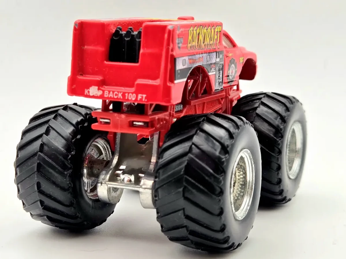 2014 Backdraft Red: No Package: Image 4