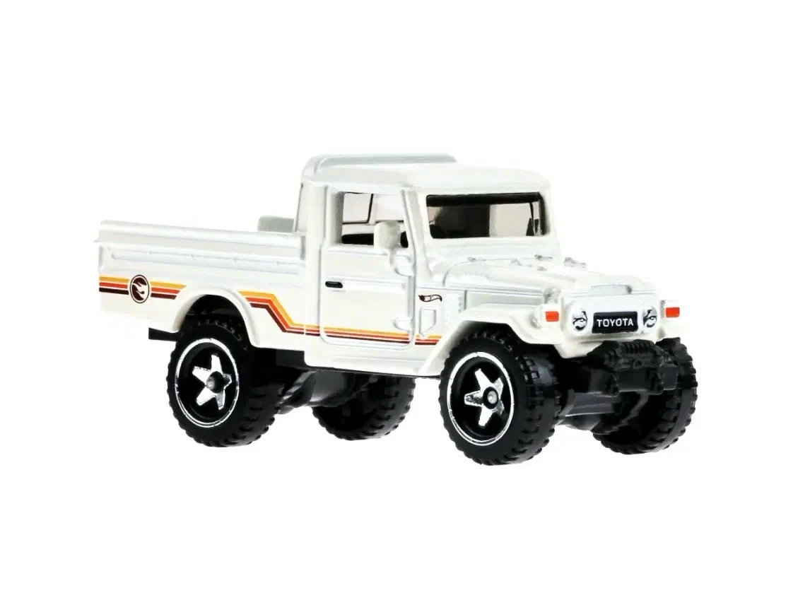 2023 Toyota Land Cruiser White: No Package: Image 5