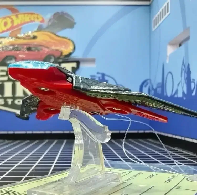 2027 Quinjet Grey: No Package: Image 3