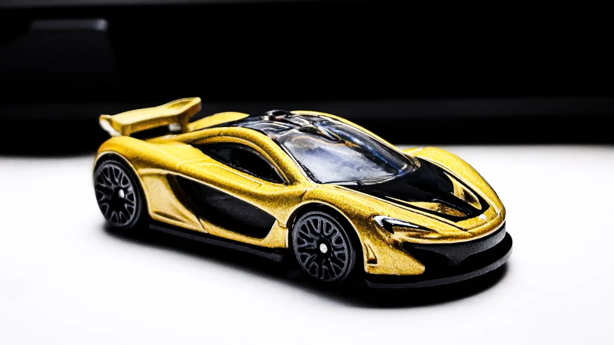 2025 McLaren P1 Gold: No Package: Image 3