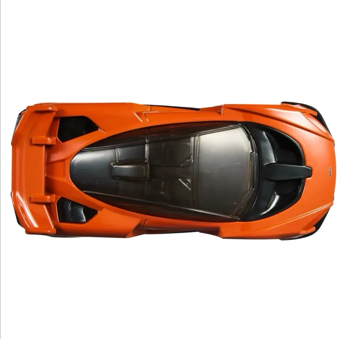 2026 2022 McLaren Senna Orange: No Package: Image 6