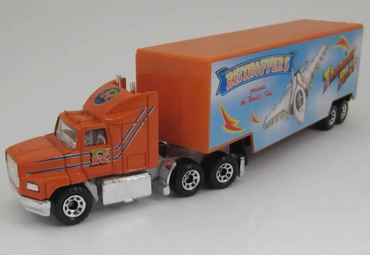 1993 Ford Aeromax & Box Trailer Reithoffer's Orange: No Package: Image 3