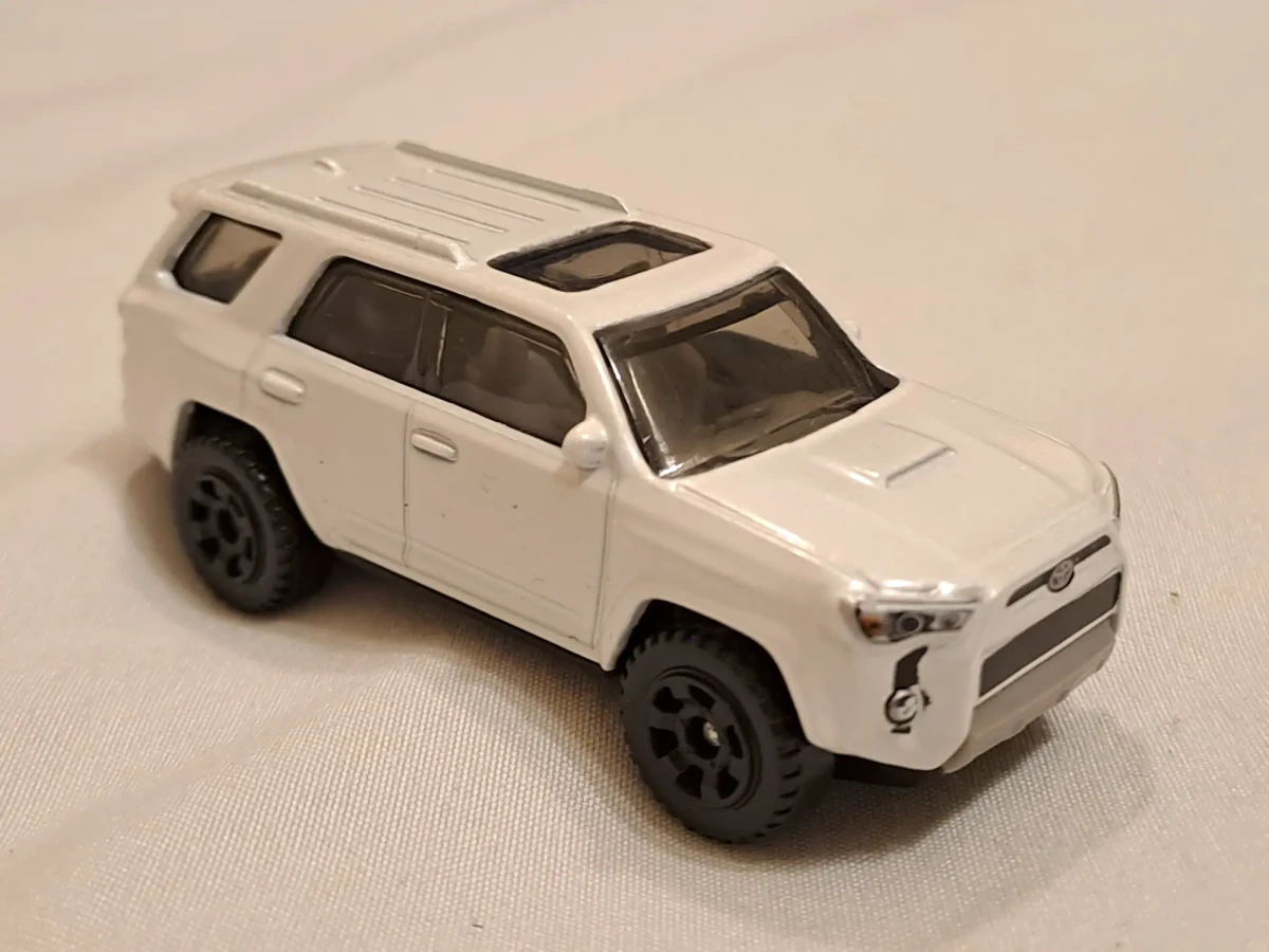2025 Toyota 4Runner White: No Package: Image 3