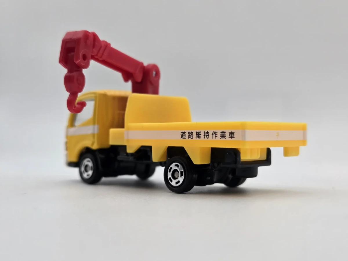 2013 Hino Dutro Truck Crane Yellow: No Package: Image 2