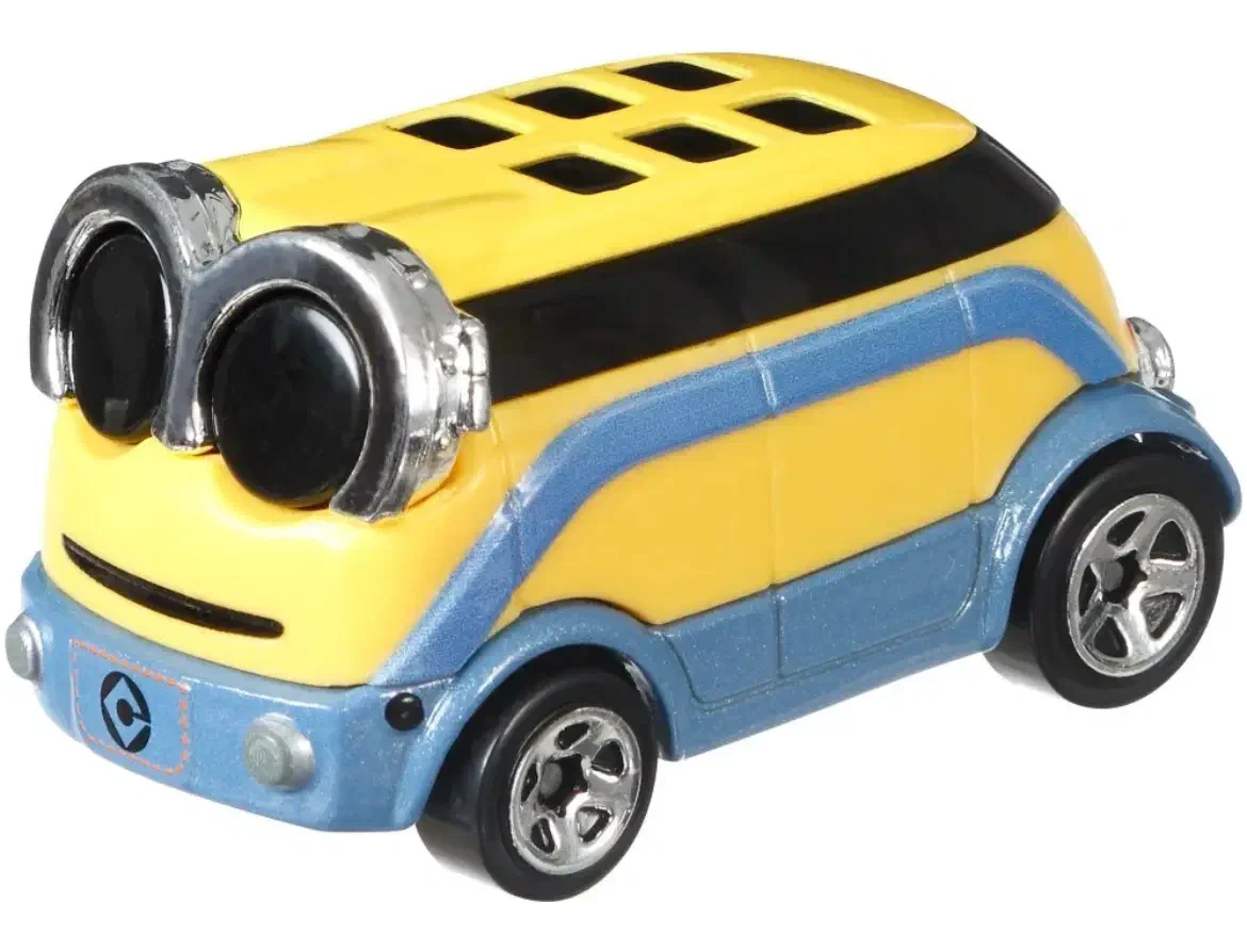 2017 Minion Dave Yellow: No Package: Image 2
