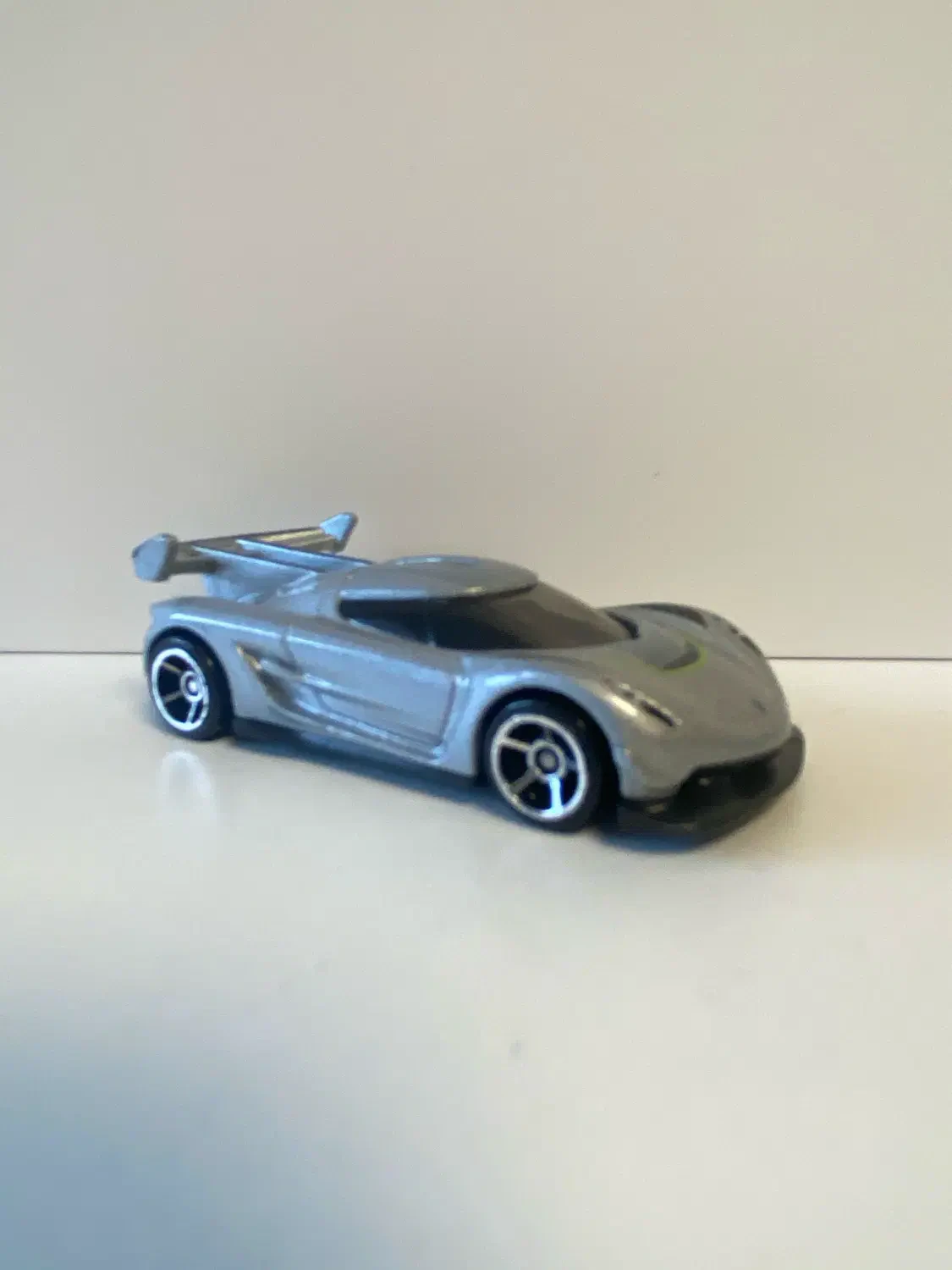 2020 2020 Koenigsegg Jesko Silver: No Package: Image 2