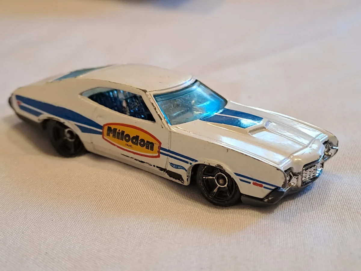 2014 72 Ford Gran Torino Sport White: No Package: Image 2
